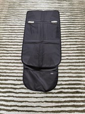 Audi Original Rücksitz-Schonbezug / Rückenlehnenschutz für Kindersitze. Audi Original Rücksitz-Schonbezug / Rückenlehnenschutz für Kindersitze.