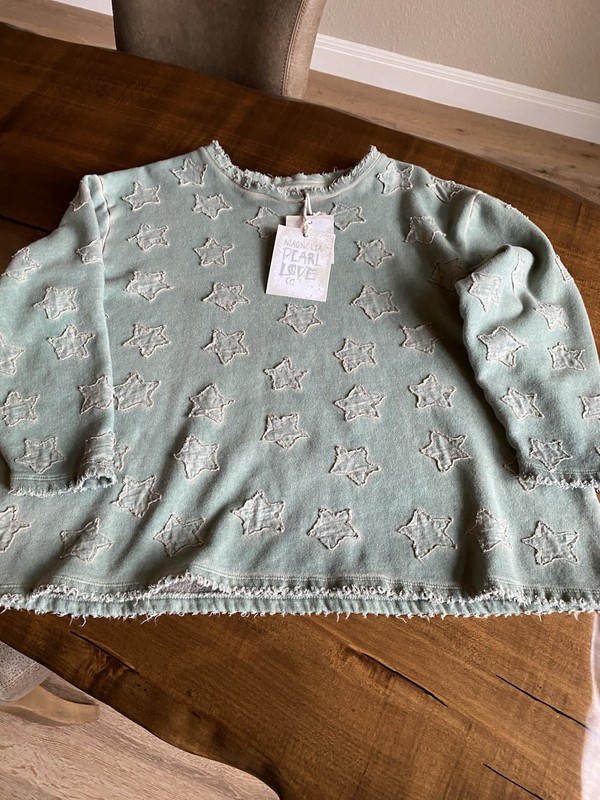 Magnolia Pearl Little Star Hermosa Sweatshirt