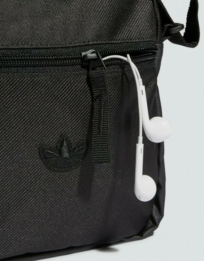 Adidas Unisex Festival Crossback Cone 3 Bag Sports Travel