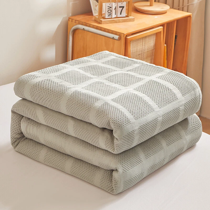 Cotton Blanket Honeycomb Towel Quilt Outdoor Waffle Gauze Spa Cool Throw Blanket - Image 3 of 4