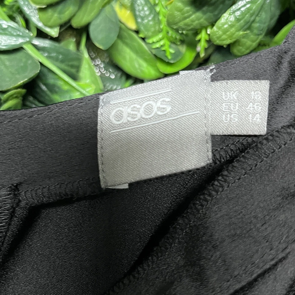 Macacão ASOS Feminino 14 Preto Calça Curta Ombro Frio Romper Perna Larga 2662 - Imagem 4 de 4