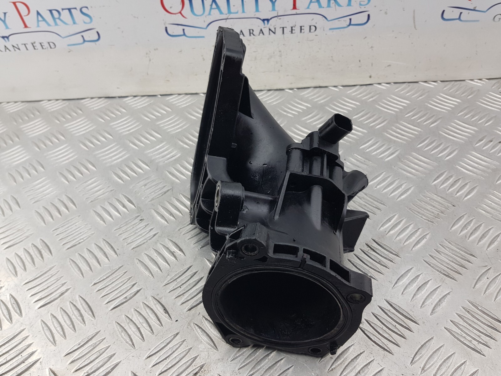 MERCEDES E CLASS AIR INTAKE PIPE HOSE A6510900028 W212 E200 2.1 DIESEL thumbnail 3