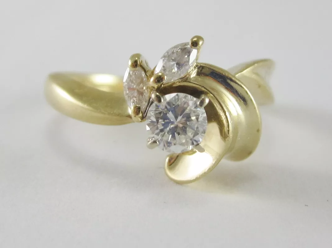 ESTATE 10k Yellow Gold Diamond Ladies Ring Size 6.3/4 ((512)) | eBay