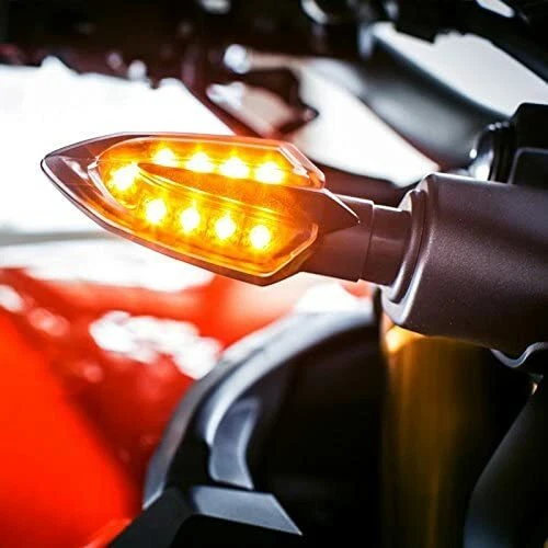 DUE COPPIE FRECCE LED ORIGINALI YAMAHA SERIE MT-125 MT-03 MT-07 MT-09 MT-10 NERE - Immagine 2 di 3