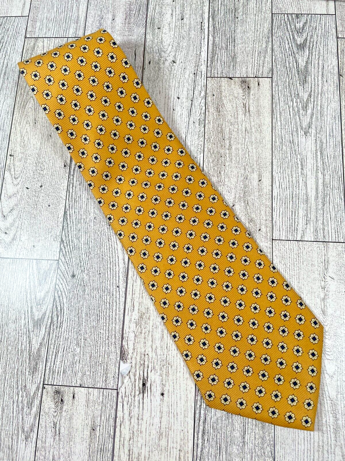 Picture 2 of 6