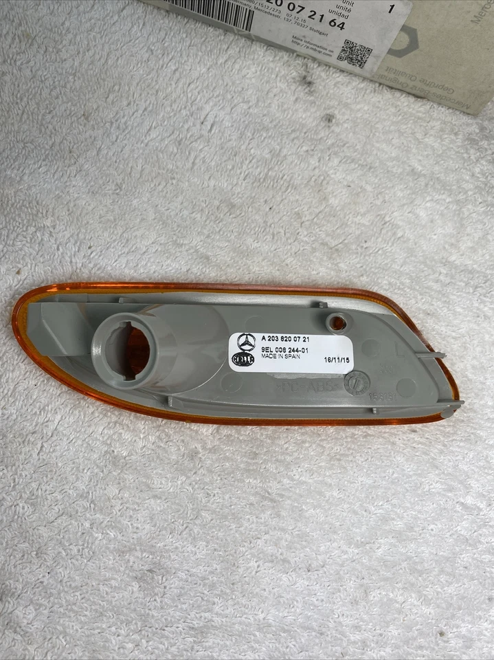 Luz intermitente delantera izquierda original Mercedes-Benz 203820072164 NUEVO Foto 3 de 4