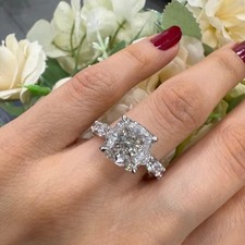 11.58CT LAB GROWN CUSHION WITH SIDE ROUND DIAMOND ENGAGEMENT RING
