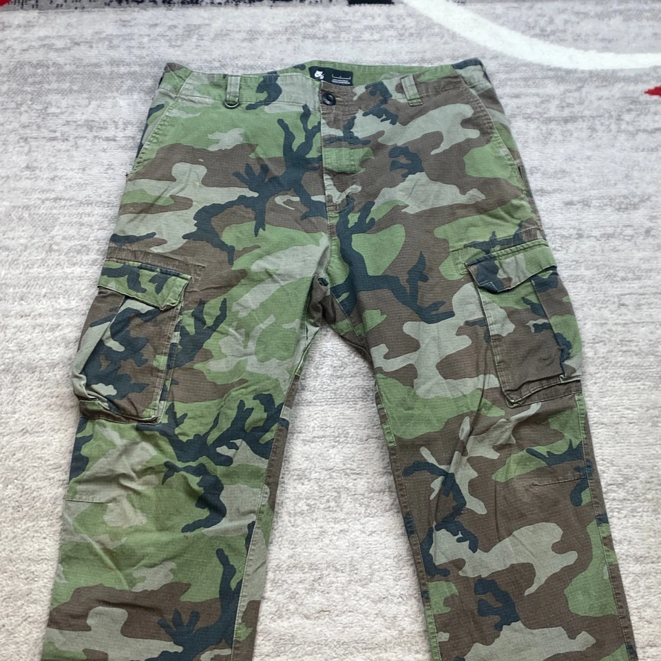 Nike SB Ripstop Flex Camo Cargo Pants 34 Green Fatigue 34x30 Skater Y2K 90s Mens - Image 2 of 4