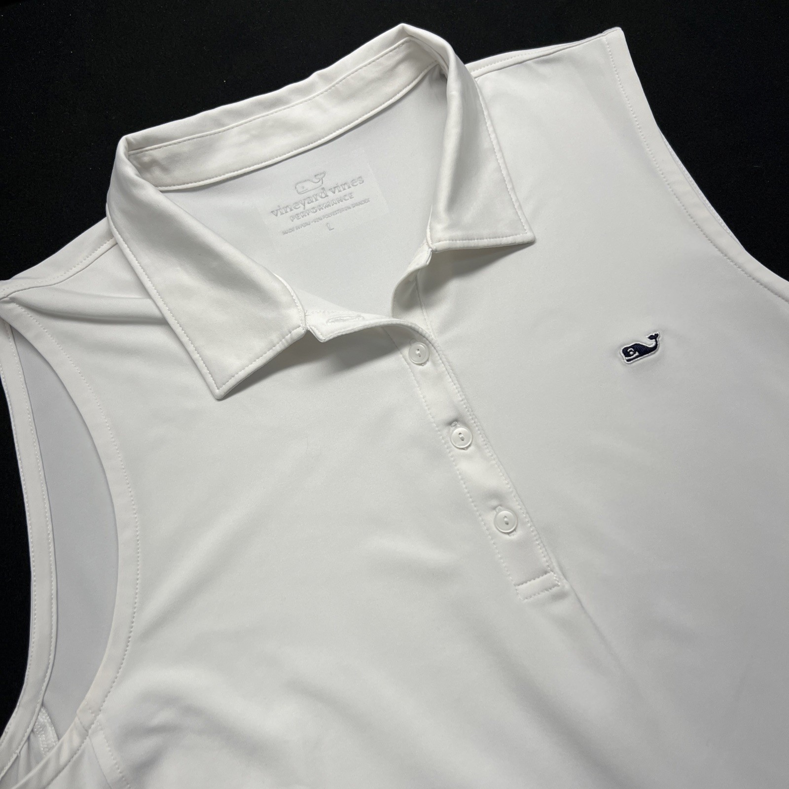 Vineyard Vines Performance Collared 4 Button Slee… - image 1