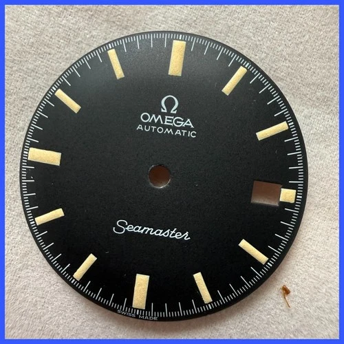 VINTAGE OMEGA  SEAMASTER AUTOMATIC BLACK COLOR 29.3MM #555