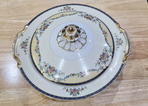 VINTAGE MERCEDES ROUND CASSEROLE by Noritake