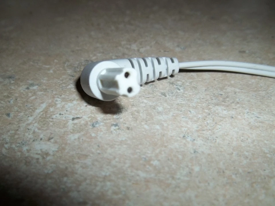 Cargador de aspiradora de mano Black and Decker Lithium Flex 15V Foto 2 de 3