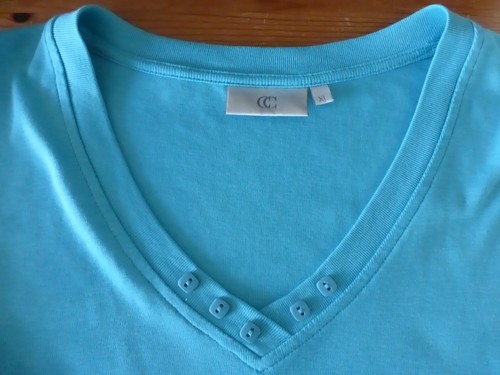 COUNTRY CASUALS Turquoise / Blue V-Neck Short Sleeved T-Shirt. Womens Size XL - Picture 3 of 6