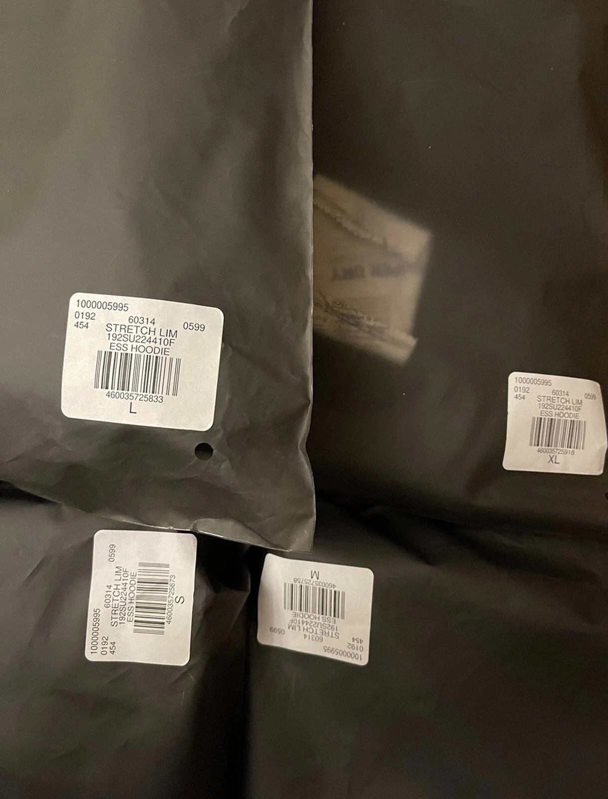 Felpa con cappuccio nera NEG Essentials Fear of God Core limousine stretch SS22 taglia small (S)