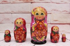 Ukrainian Classic Nesting Doll 4" 5 Pieces Hand Painted Wooden Matryoshka