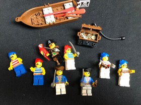 1989 LEGO 6285 Pirates I Black Seas Barracuda (Dark Shark) Pirate Ship