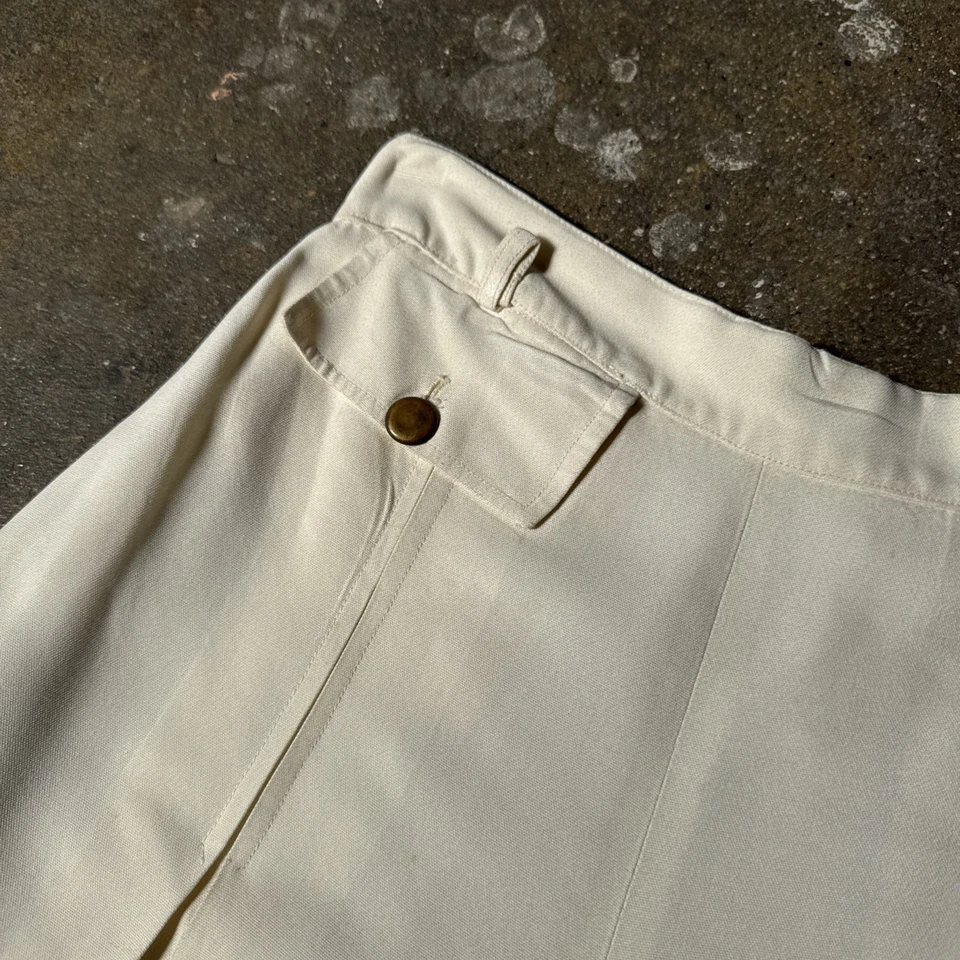 Vintage 1930s White Shorts Bullocks Sportswear Hip Pocket Pleated High Waist - Image 4 of 4