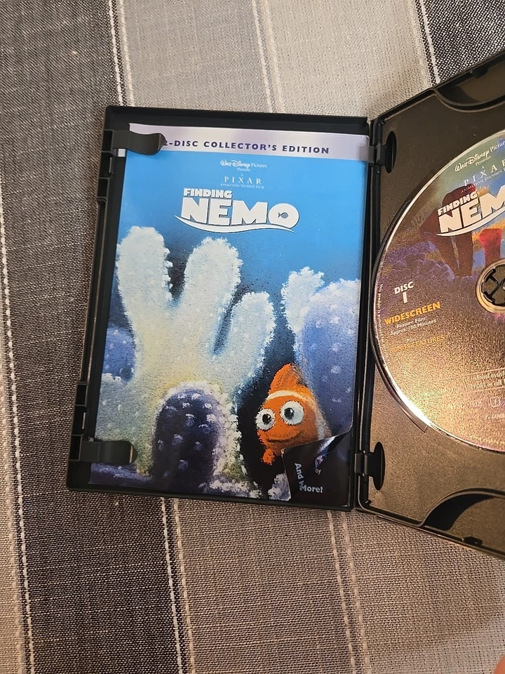 Finding Nemo (Two-Disc Collector's Edition) [DVD] 2001 Bilingual  - Image 3 of 4