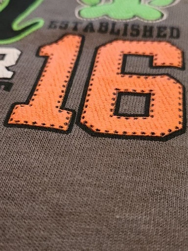 NUEVA NUEVA CON ETIQUETAS Camiseta Joven Monumento Nacional Coyotes of Bandelier Brilla en la Oscuridad S Foto 4 de 4