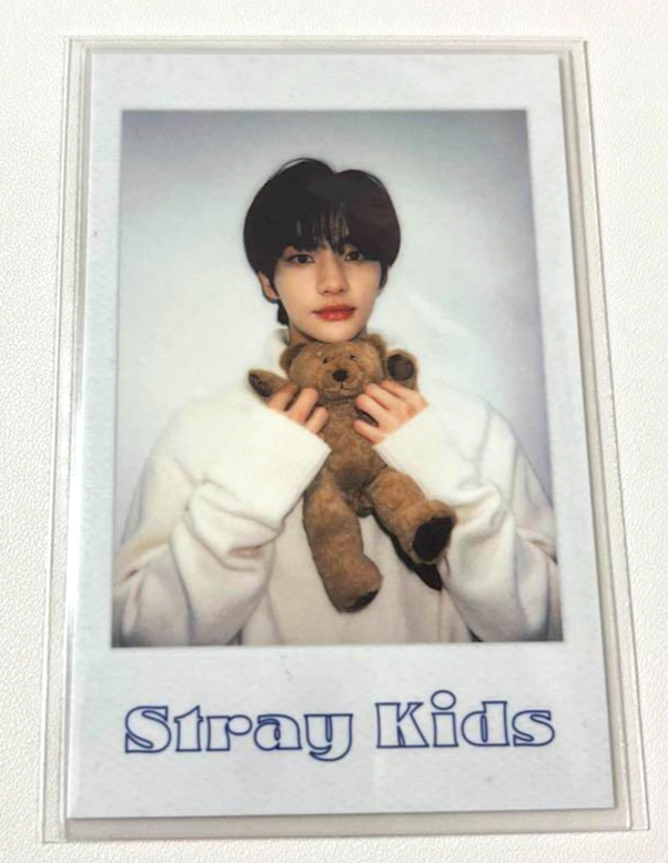 StrayKidsヒョンジン シーグリ 2022 特典 ポラロイド 2 Stray Kids HYUNJIN Season's Greetings 2022 Official Polaroid
