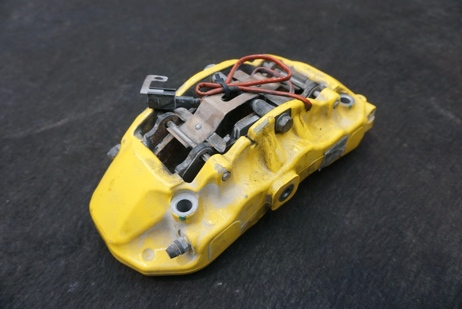 Front Right Brembo Carbon Ceramic Brake Caliper 251518 Ferrari California 08-14
