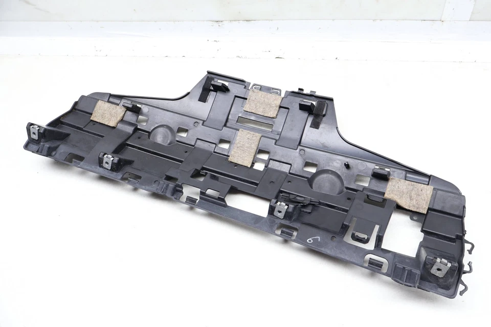 BMW 430I XDRIVE 2017-2020 - Soporte de montaje de parachoques trasero (centro) 7432638 Foto 3 de 4