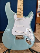 PRS Silver Sky Electric Guitar Alder Body Maple Neck Rosewood Fretboard 635JM