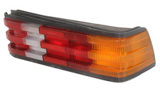 Rückleuchte rechts Mercedes 190E W201 komplett Lampenträger Reflektor