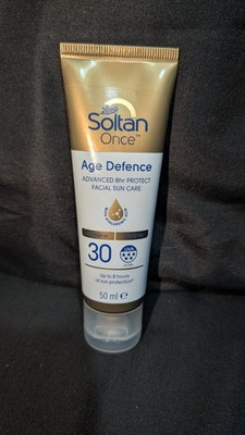 Soltan Once Age Defence 8hr Protect Gesichts-Sonnenpflege mit Hyaluronsäure LSF50 