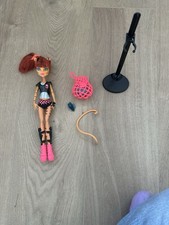 Monster High Ghoul Sports Toralei Stripe 2014 mit Zubehör Ball etc
