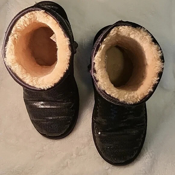 UGG Australia Women's Classic Short Sequin Sparkl… - image 4