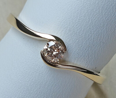 Champagner   Brillant Ring aus 375 9kt Gold Ring mit Solitär Diamant    8766