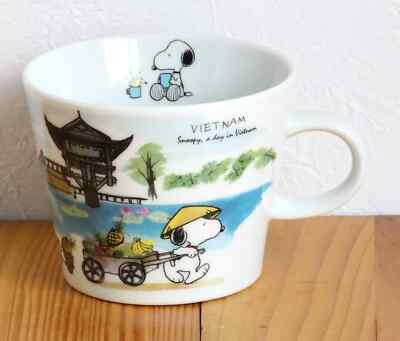 Snoopy World Travel Mug Vietnam Capacity: Approx. 370ml Mug Japan New
