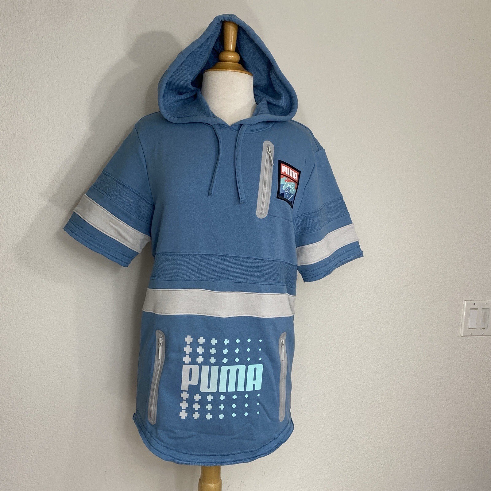 New Puma x Pink Dolphin Mens Blue Amplitude Short Sleeve Hooded Sweatshirt Small