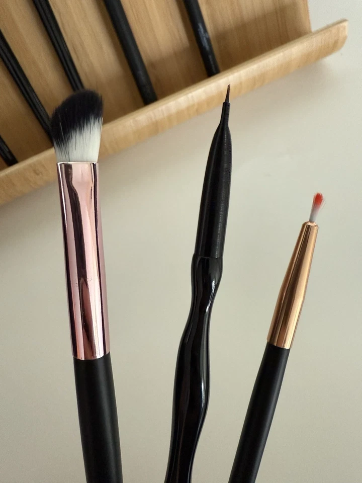 Juego de 8 Sombra de Ojos Pelo de Cabra Pelo de Poni Extra Delgado Delineador de Ojos Cepillo de Contorno de Cejas Foto 3 de 4