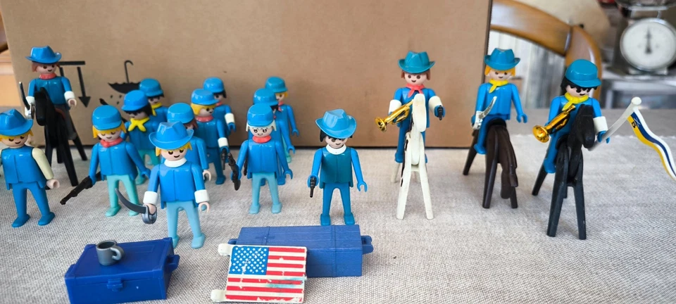 playmobil lot 18 nordistes 6 chevaux et du matériel - Photo 4/4