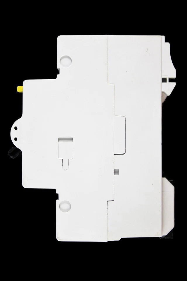 GENERAL ELECTRIC 80 AMP 100mA RCD DOUBLE POLE TYPE AC 660446 V/304-028101 - Image 2 of 4