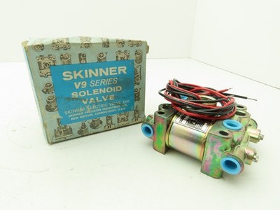 Honeywell Skinner V935DEP2100 Solenoid Valve 4-Way NO 24VDC 100 PSI 1/4'' NPT