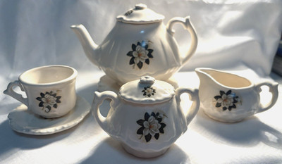 Vintage 8 piece Childs Size Magnolia Tea Pitcher Tea set Unbranded