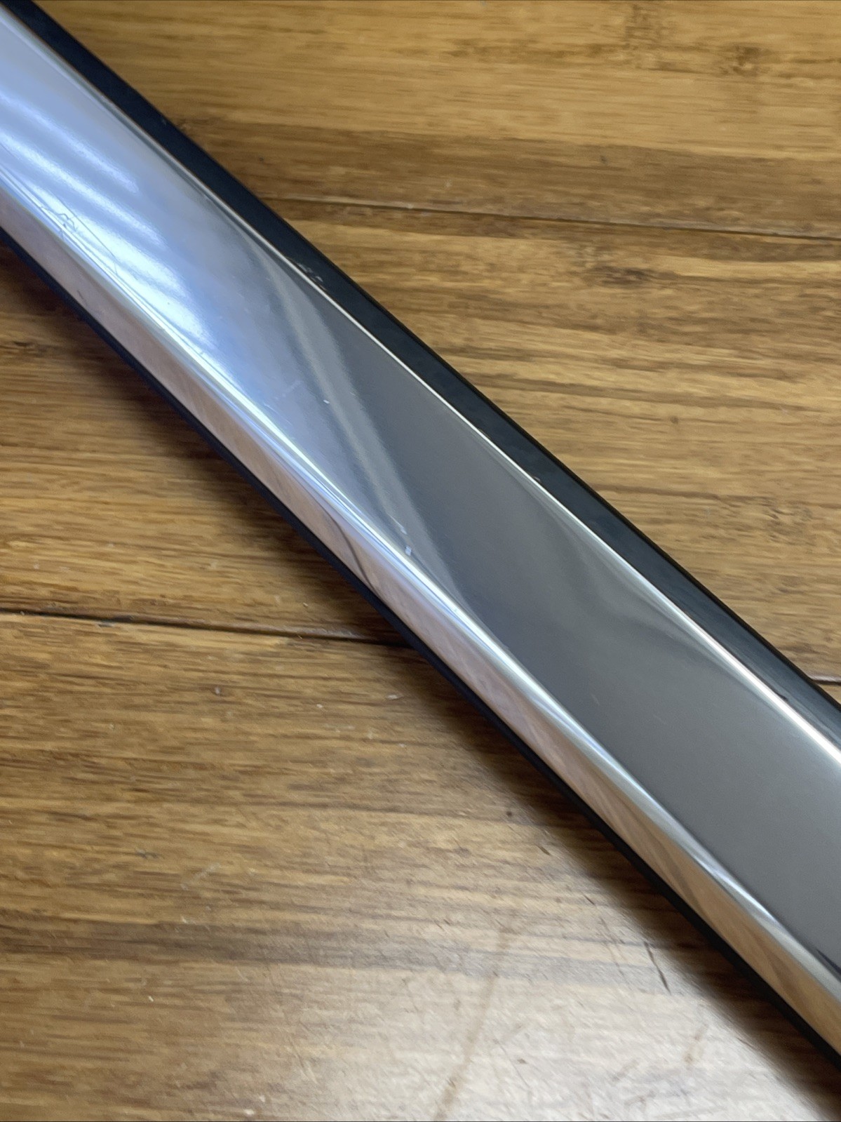 2012-2023 Rolls Royce Dawn RR6 Right Door Trim Outer Weatherstrip OEM *NOTE*