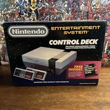 Nintendo NES Control Deck Console W Player’s Guide Bundle - Complete - Authentic