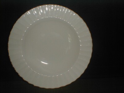 Royal Worcester China Strathmore 9,25'' 23,5 cm Rand Suppe Pasta Schale Schüssel UNBENUTZT
