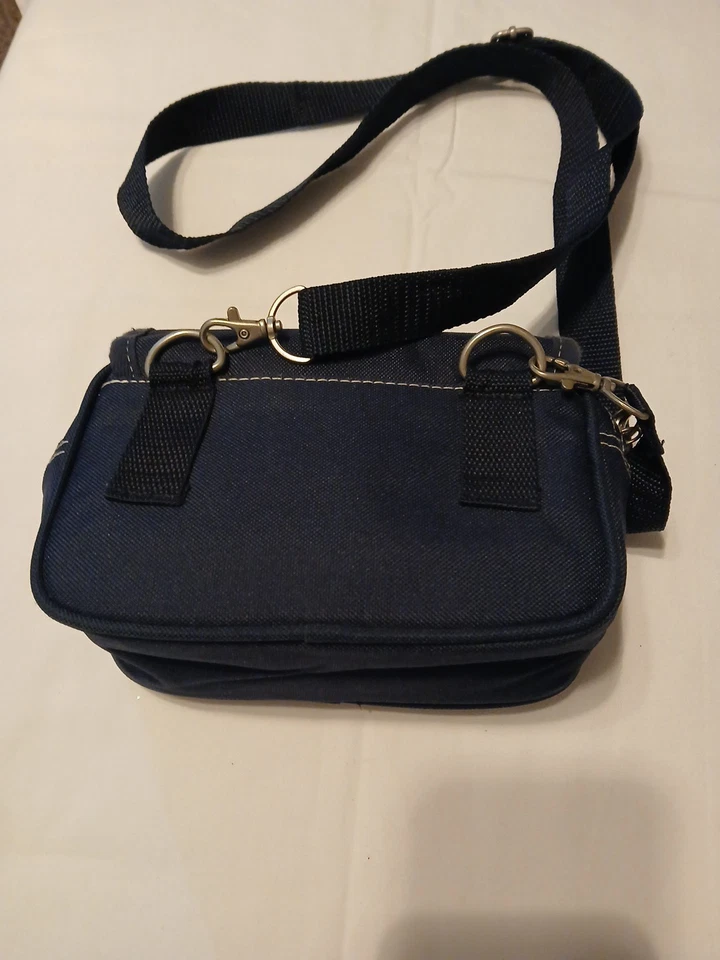 Bolsa tiracolo Michigan State lona azul 8 pol X 6 pol  - Imagem 4 de 4