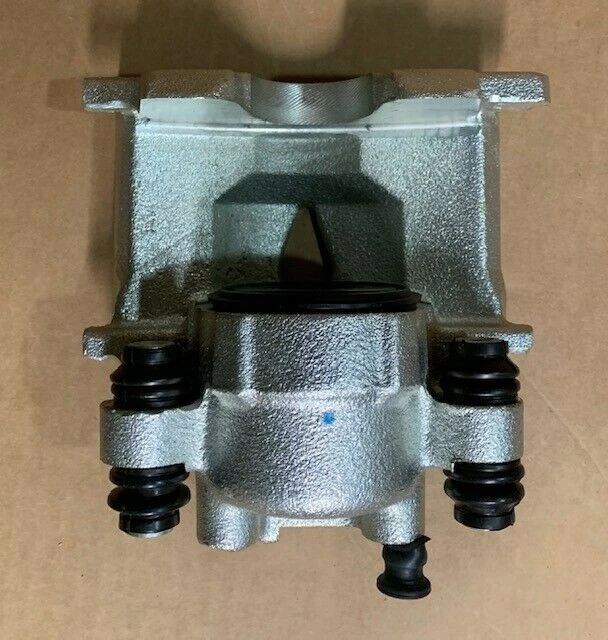 Carcasa Ford E-350 Super Duty E-150 2005-2006 6C2Z2552AB - NUEVO OEM Foto 4 de 4