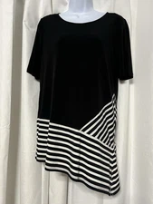 (X-Small) Calvin Klein Women’s High Low Black And White Striped Shirt