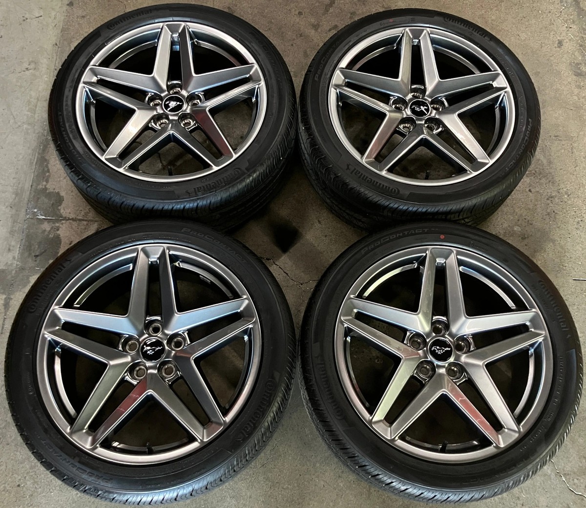 2025 Ford Mustang GT Factory 19 Wheels Tires Rims Hyper Silver OEM