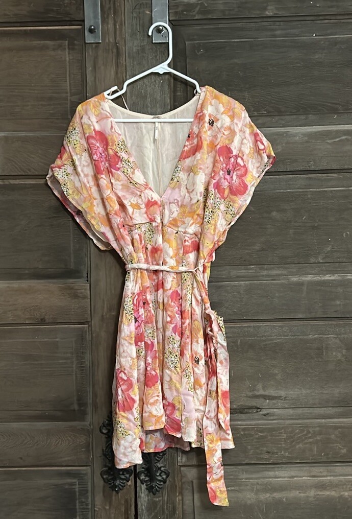 Mini Vestido Free People Freddy Cintura Corbata Talla Grande Floral Cuello en V Floral