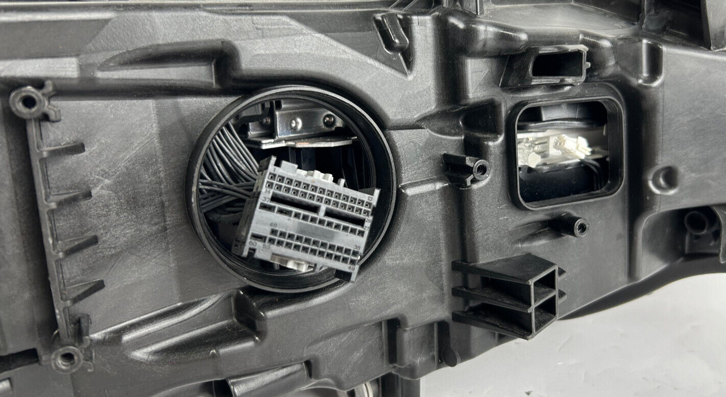 Driver Left LED OEM BMW 3 Series 16-18 Headlight Lamp Assembly  