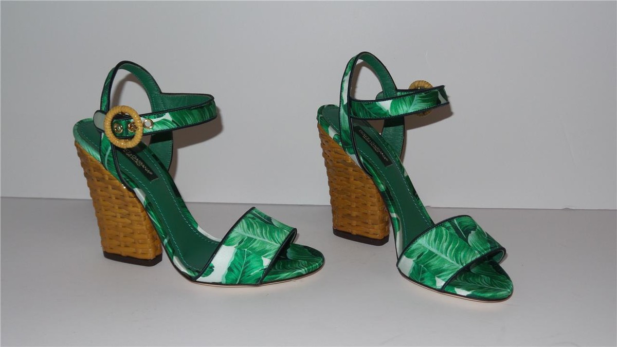 $880 DOLCE GABBANA GREEN BANANA LEAF PRINT KEIRA SANDALS HEELS