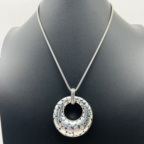 Hearts Circle Charm Necklace Silver Tone Love Valentine Friendship READ